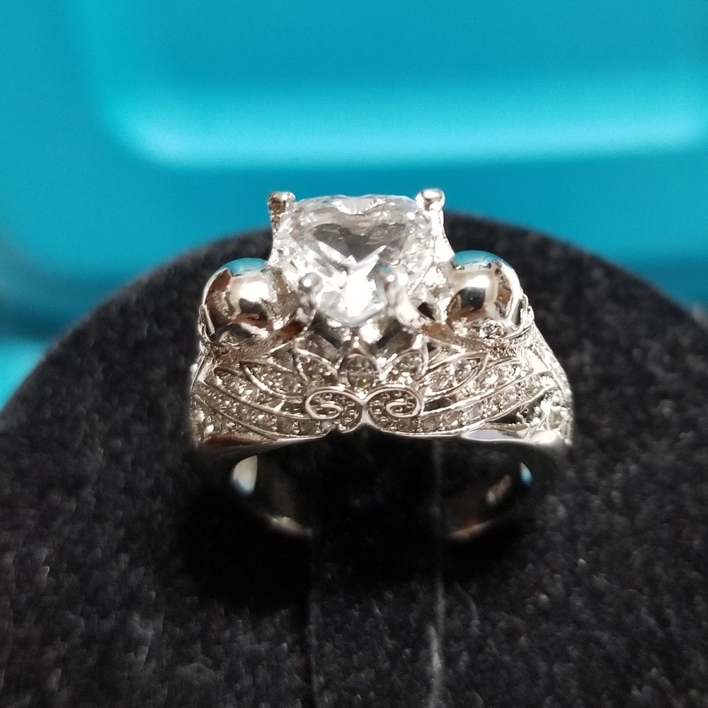 SKULL N HEARTS RING - Picture 2 of 8